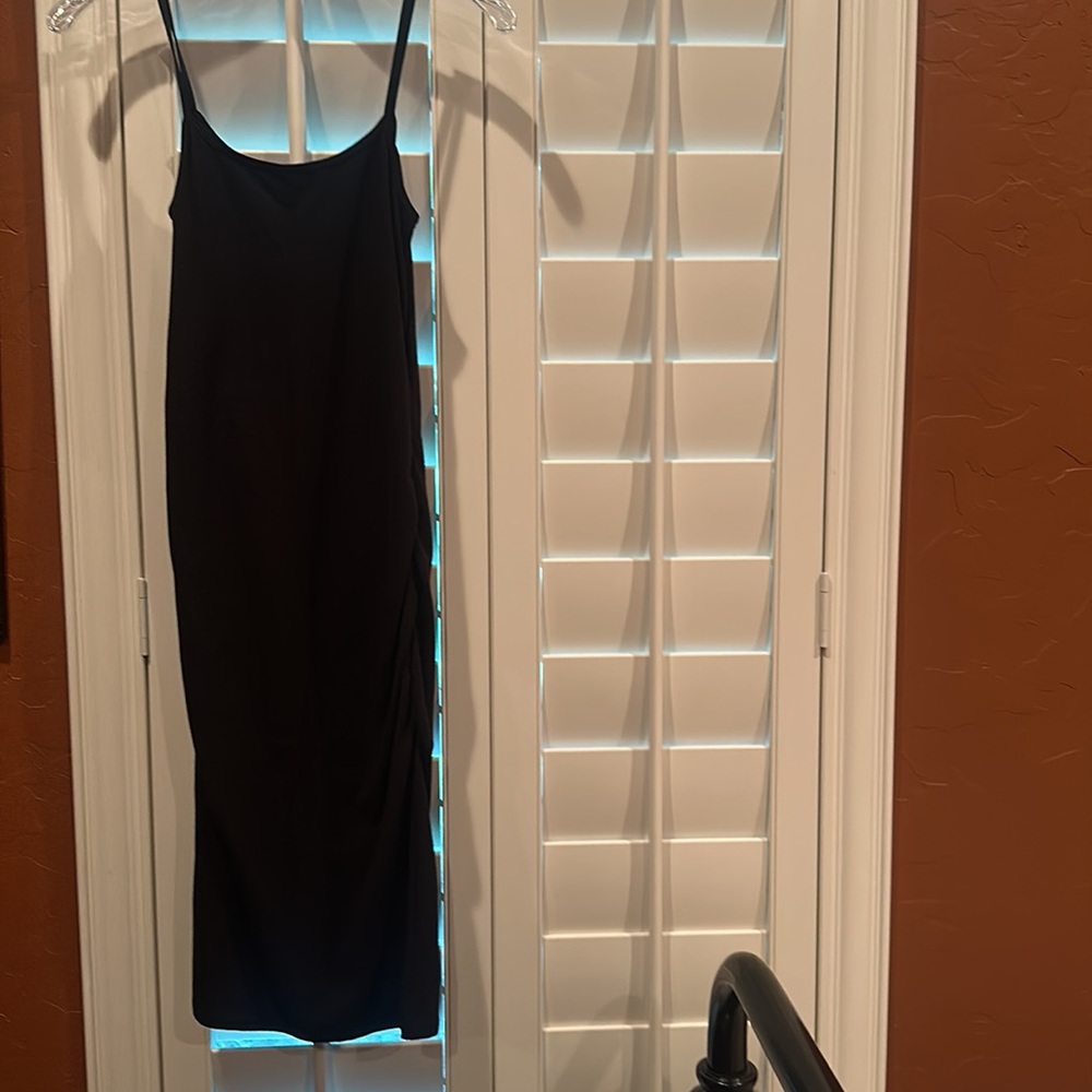 LBD form fitting - Picture 3 of 3